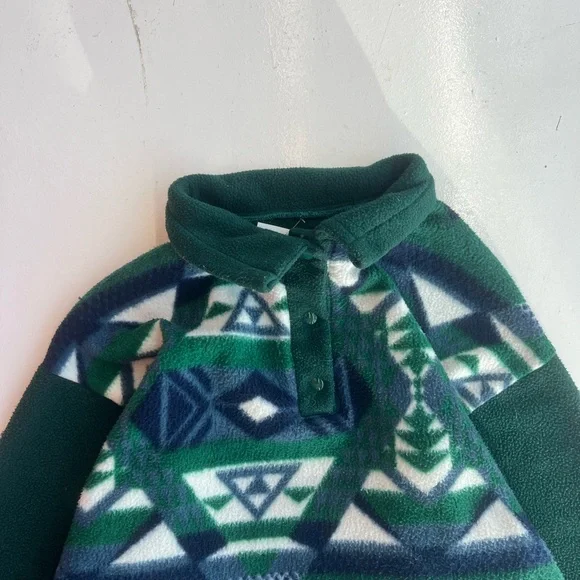 Green Pattern Fleece - Picture 3 of 8